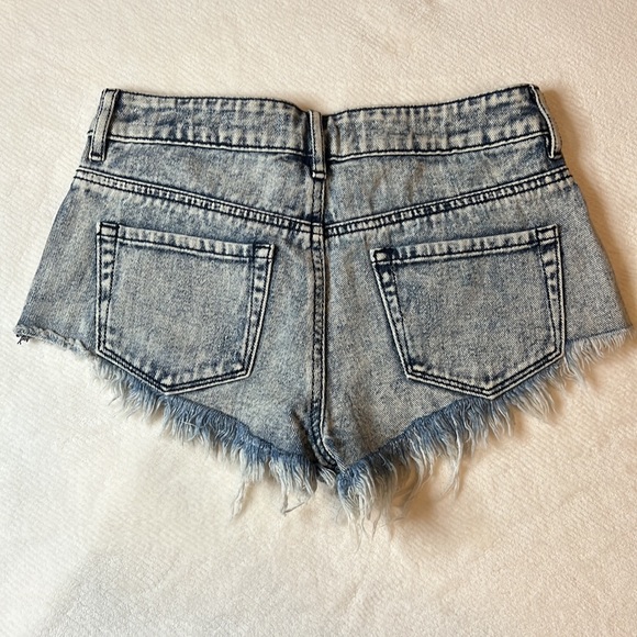 Pacsun Shorts (shortie shorts) - Picture 2 of 5